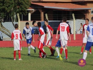 
<a style='margin-left: 5px;' class='btn btn-xs btn-social btn-facebook' href='https://www.facebook.com/sharer/sharer.php?u=https://boladovale.com.br/imgs/800-800-90/conteudo/fotos/1553/img1501.jpg' rel='popup' data-width='500' data-height='400'><i class='fa fa-facebook'></i>Compartilhar <span class='hidden-xs'>no Facebook</span>
</a> 
<a class='btn btn-default btn-xs' target='_blank' href='imgs/800-800-90/conteudo/fotos/1553/img1501.jpg'>
<span class='glyphicon glyphicon-cloud-download'></span> Salvar
</a> 
<span></span>