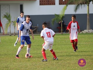 
<a style='margin-left: 5px;' class='btn btn-xs btn-social btn-facebook' href='https://www.facebook.com/sharer/sharer.php?u=https://boladovale.com.br/imgs/800-800-90/conteudo/fotos/1553/img1508.jpg' rel='popup' data-width='500' data-height='400'><i class='fa fa-facebook'></i>Compartilhar <span class='hidden-xs'>no Facebook</span>
</a> 
<a class='btn btn-default btn-xs' target='_blank' href='imgs/800-800-90/conteudo/fotos/1553/img1508.jpg'>
<span class='glyphicon glyphicon-cloud-download'></span> Salvar
</a> 
<span></span>
