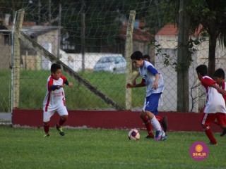 
<a style='margin-left: 5px;' class='btn btn-xs btn-social btn-facebook' href='https://www.facebook.com/sharer/sharer.php?u=https://boladovale.com.br/imgs/800-800-90/conteudo/fotos/1553/img1519.jpg' rel='popup' data-width='500' data-height='400'><i class='fa fa-facebook'></i>Compartilhar <span class='hidden-xs'>no Facebook</span>
</a> 
<a class='btn btn-default btn-xs' target='_blank' href='imgs/800-800-90/conteudo/fotos/1553/img1519.jpg'>
<span class='glyphicon glyphicon-cloud-download'></span> Salvar
</a> 
<span></span>