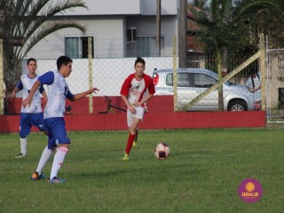 
<a style='margin-left: 5px;' class='btn btn-xs btn-social btn-facebook' href='https://www.facebook.com/sharer/sharer.php?u=https://boladovale.com.br/imgs/800-800-90/conteudo/fotos/1553/img1520.jpg' rel='popup' data-width='500' data-height='400'><i class='fa fa-facebook'></i>Compartilhar <span class='hidden-xs'>no Facebook</span>
</a> 
<a class='btn btn-default btn-xs' target='_blank' href='imgs/800-800-90/conteudo/fotos/1553/img1520.jpg'>
<span class='glyphicon glyphicon-cloud-download'></span> Salvar
</a> 
<span></span>