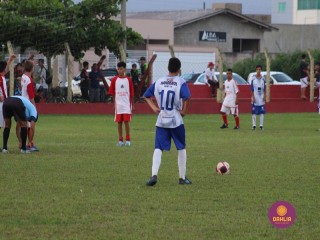 
<a style='margin-left: 5px;' class='btn btn-xs btn-social btn-facebook' href='https://www.facebook.com/sharer/sharer.php?u=https://boladovale.com.br/imgs/800-800-90/conteudo/fotos/1553/img1555.jpg' rel='popup' data-width='500' data-height='400'><i class='fa fa-facebook'></i>Compartilhar <span class='hidden-xs'>no Facebook</span>
</a> 
<a class='btn btn-default btn-xs' target='_blank' href='imgs/800-800-90/conteudo/fotos/1553/img1555.jpg'>
<span class='glyphicon glyphicon-cloud-download'></span> Salvar
</a> 
<span></span>