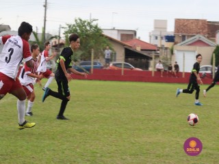 
<a style='margin-left: 5px;' class='btn btn-xs btn-social btn-facebook' href='https://www.facebook.com/sharer/sharer.php?u=https://boladovale.com.br/imgs/800-800-90/conteudo/fotos/1555/img1754.jpg' rel='popup' data-width='500' data-height='400'><i class='fa fa-facebook'></i>Compartilhar <span class='hidden-xs'>no Facebook</span>
</a> 
<a class='btn btn-default btn-xs' target='_blank' href='imgs/800-800-90/conteudo/fotos/1555/img1754.jpg'>
<span class='glyphicon glyphicon-cloud-download'></span> Salvar
</a> 
<span></span>