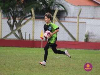 
<a style='margin-left: 5px;' class='btn btn-xs btn-social btn-facebook' href='https://www.facebook.com/sharer/sharer.php?u=https://boladovale.com.br/imgs/800-800-90/conteudo/fotos/1555/img1760.jpg' rel='popup' data-width='500' data-height='400'><i class='fa fa-facebook'></i>Compartilhar <span class='hidden-xs'>no Facebook</span>
</a> 
<a class='btn btn-default btn-xs' target='_blank' href='imgs/800-800-90/conteudo/fotos/1555/img1760.jpg'>
<span class='glyphicon glyphicon-cloud-download'></span> Salvar
</a> 
<span></span>