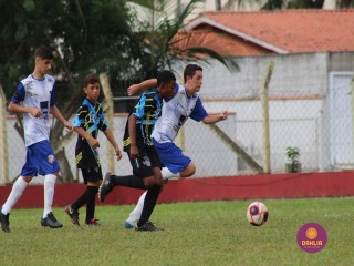 
<a style='margin-left: 5px;' class='btn btn-xs btn-social btn-facebook' href='https://www.facebook.com/sharer/sharer.php?u=https://boladovale.com.br/imgs/800-800-90/conteudo/fotos/1555/img1792.jpg' rel='popup' data-width='500' data-height='400'><i class='fa fa-facebook'></i>Compartilhar <span class='hidden-xs'>no Facebook</span>
</a> 
<a class='btn btn-default btn-xs' target='_blank' href='imgs/800-800-90/conteudo/fotos/1555/img1792.jpg'>
<span class='glyphicon glyphicon-cloud-download'></span> Salvar
</a> 
<span></span>