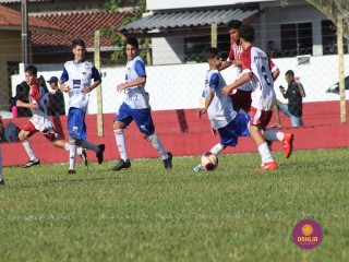 
<a style='margin-left: 5px;' class='btn btn-xs btn-social btn-facebook' href='https://www.facebook.com/sharer/sharer.php?u=https://boladovale.com.br/imgs/800-800-90/conteudo/fotos/1555/img1821.jpg' rel='popup' data-width='500' data-height='400'><i class='fa fa-facebook'></i>Compartilhar <span class='hidden-xs'>no Facebook</span>
</a> 
<a class='btn btn-default btn-xs' target='_blank' href='imgs/800-800-90/conteudo/fotos/1555/img1821.jpg'>
<span class='glyphicon glyphicon-cloud-download'></span> Salvar
</a> 
<span></span>