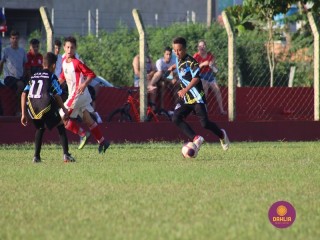 
<a style='margin-left: 5px;' class='btn btn-xs btn-social btn-facebook' href='https://www.facebook.com/sharer/sharer.php?u=https://boladovale.com.br/imgs/800-800-90/conteudo/fotos/1555/img1862.jpg' rel='popup' data-width='500' data-height='400'><i class='fa fa-facebook'></i>Compartilhar <span class='hidden-xs'>no Facebook</span>
</a> 
<a class='btn btn-default btn-xs' target='_blank' href='imgs/800-800-90/conteudo/fotos/1555/img1862.jpg'>
<span class='glyphicon glyphicon-cloud-download'></span> Salvar
</a> 
<span></span>