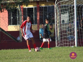 
<a style='margin-left: 5px;' class='btn btn-xs btn-social btn-facebook' href='https://www.facebook.com/sharer/sharer.php?u=https://boladovale.com.br/imgs/800-800-90/conteudo/fotos/1555/img1892.jpg' rel='popup' data-width='500' data-height='400'><i class='fa fa-facebook'></i>Compartilhar <span class='hidden-xs'>no Facebook</span>
</a> 
<a class='btn btn-default btn-xs' target='_blank' href='imgs/800-800-90/conteudo/fotos/1555/img1892.jpg'>
<span class='glyphicon glyphicon-cloud-download'></span> Salvar
</a> 
<span></span>