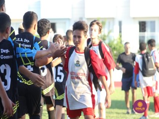 
<a style='margin-left: 5px;' class='btn btn-xs btn-social btn-facebook' href='https://www.facebook.com/sharer/sharer.php?u=https://boladovale.com.br/imgs/800-800-90/conteudo/fotos/1555/img1903.jpg' rel='popup' data-width='500' data-height='400'><i class='fa fa-facebook'></i>Compartilhar <span class='hidden-xs'>no Facebook</span>
</a> 
<a class='btn btn-default btn-xs' target='_blank' href='imgs/800-800-90/conteudo/fotos/1555/img1903.jpg'>
<span class='glyphicon glyphicon-cloud-download'></span> Salvar
</a> 
<span></span>