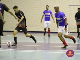 
<a style='margin-left: 5px;' class='btn btn-xs btn-social btn-facebook' href='https://www.facebook.com/sharer/sharer.php?u=https://boladovale.com.br/imgs/800-800-90/conteudo/fotos/1557/img2009.jpg' rel='popup' data-width='500' data-height='400'><i class='fa fa-facebook'></i>Compartilhar <span class='hidden-xs'>no Facebook</span>
</a> 
<a class='btn btn-default btn-xs' target='_blank' href='imgs/800-800-90/conteudo/fotos/1557/img2009.jpg'>
<span class='glyphicon glyphicon-cloud-download'></span> Salvar
</a> 
<span></span>