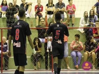 
<a style='margin-left: 5px;' class='btn btn-xs btn-social btn-facebook' href='https://www.facebook.com/sharer/sharer.php?u=https://boladovale.com.br/imgs/800-800-90/conteudo/fotos/1557/img2041.jpg' rel='popup' data-width='500' data-height='400'><i class='fa fa-facebook'></i>Compartilhar <span class='hidden-xs'>no Facebook</span>
</a> 
<a class='btn btn-default btn-xs' target='_blank' href='imgs/800-800-90/conteudo/fotos/1557/img2041.jpg'>
<span class='glyphicon glyphicon-cloud-download'></span> Salvar
</a> 
<span></span>