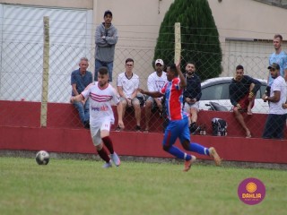 
<a style='margin-left: 5px;' class='btn btn-xs btn-social btn-facebook' href='https://www.facebook.com/sharer/sharer.php?u=https://boladovale.com.br/imgs/800-800-90/conteudo/fotos/1559/img2453.jpg' rel='popup' data-width='500' data-height='400'><i class='fa fa-facebook'></i>Compartilhar <span class='hidden-xs'>no Facebook</span>
</a> 
<a class='btn btn-default btn-xs' target='_blank' href='imgs/800-800-90/conteudo/fotos/1559/img2453.jpg'>
<span class='glyphicon glyphicon-cloud-download'></span> Salvar
</a> 
<span></span>