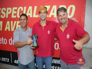 
<a style='margin-left: 5px;' class='btn btn-xs btn-social btn-facebook' href='https://www.facebook.com/sharer/sharer.php?u=https://boladovale.com.br/imgs/800-800-90/conteudo/fotos/1559/img2480.jpg' rel='popup' data-width='500' data-height='400'><i class='fa fa-facebook'></i>Compartilhar <span class='hidden-xs'>no Facebook</span>
</a> 
<a class='btn btn-default btn-xs' target='_blank' href='imgs/800-800-90/conteudo/fotos/1559/img2480.jpg'>
<span class='glyphicon glyphicon-cloud-download'></span> Salvar
</a> 
<span></span>
