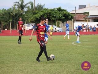 
<a style='margin-left: 5px;' class='btn btn-xs btn-social btn-facebook' href='https://www.facebook.com/sharer/sharer.php?u=https://boladovale.com.br/imgs/800-800-90/conteudo/fotos/1562/img2699.jpg' rel='popup' data-width='500' data-height='400'><i class='fa fa-facebook'></i>Compartilhar <span class='hidden-xs'>no Facebook</span>
</a> 
<a class='btn btn-default btn-xs' target='_blank' href='imgs/800-800-90/conteudo/fotos/1562/img2699.jpg'>
<span class='glyphicon glyphicon-cloud-download'></span> Salvar
</a> 
<span></span>