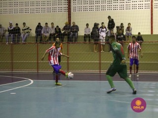 
<a style='margin-left: 5px;' class='btn btn-xs btn-social btn-facebook' href='https://www.facebook.com/sharer/sharer.php?u=https://boladovale.com.br/imgs/800-800-90/conteudo/fotos/1565/img2840.jpg' rel='popup' data-width='500' data-height='400'><i class='fa fa-facebook'></i>Compartilhar <span class='hidden-xs'>no Facebook</span>
</a> 
<a class='btn btn-default btn-xs' target='_blank' href='imgs/800-800-90/conteudo/fotos/1565/img2840.jpg'>
<span class='glyphicon glyphicon-cloud-download'></span> Salvar
</a> 
<span></span>
