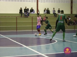 
<a style='margin-left: 5px;' class='btn btn-xs btn-social btn-facebook' href='https://www.facebook.com/sharer/sharer.php?u=https://boladovale.com.br/imgs/800-800-90/conteudo/fotos/1565/img2846.jpg' rel='popup' data-width='500' data-height='400'><i class='fa fa-facebook'></i>Compartilhar <span class='hidden-xs'>no Facebook</span>
</a> 
<a class='btn btn-default btn-xs' target='_blank' href='imgs/800-800-90/conteudo/fotos/1565/img2846.jpg'>
<span class='glyphicon glyphicon-cloud-download'></span> Salvar
</a> 
<span></span>