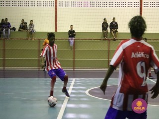 
<a style='margin-left: 5px;' class='btn btn-xs btn-social btn-facebook' href='https://www.facebook.com/sharer/sharer.php?u=https://boladovale.com.br/imgs/800-800-90/conteudo/fotos/1565/img2862.jpg' rel='popup' data-width='500' data-height='400'><i class='fa fa-facebook'></i>Compartilhar <span class='hidden-xs'>no Facebook</span>
</a> 
<a class='btn btn-default btn-xs' target='_blank' href='imgs/800-800-90/conteudo/fotos/1565/img2862.jpg'>
<span class='glyphicon glyphicon-cloud-download'></span> Salvar
</a> 
<span></span>