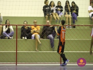 
<a style='margin-left: 5px;' class='btn btn-xs btn-social btn-facebook' href='https://www.facebook.com/sharer/sharer.php?u=https://boladovale.com.br/imgs/800-800-90/conteudo/fotos/1566/img3014.jpg' rel='popup' data-width='500' data-height='400'><i class='fa fa-facebook'></i>Compartilhar <span class='hidden-xs'>no Facebook</span>
</a> 
<a class='btn btn-default btn-xs' target='_blank' href='imgs/800-800-90/conteudo/fotos/1566/img3014.jpg'>
<span class='glyphicon glyphicon-cloud-download'></span> Salvar
</a> 
<span></span>