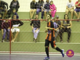 
<a style='margin-left: 5px;' class='btn btn-xs btn-social btn-facebook' href='https://www.facebook.com/sharer/sharer.php?u=https://boladovale.com.br/imgs/800-800-90/conteudo/fotos/1566/img3017.jpg' rel='popup' data-width='500' data-height='400'><i class='fa fa-facebook'></i>Compartilhar <span class='hidden-xs'>no Facebook</span>
</a> 
<a class='btn btn-default btn-xs' target='_blank' href='imgs/800-800-90/conteudo/fotos/1566/img3017.jpg'>
<span class='glyphicon glyphicon-cloud-download'></span> Salvar
</a> 
<span></span>