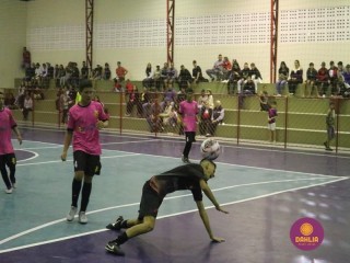 
<a style='margin-left: 5px;' class='btn btn-xs btn-social btn-facebook' href='https://www.facebook.com/sharer/sharer.php?u=https://boladovale.com.br/imgs/800-800-90/conteudo/fotos/1572/img3570.jpg' rel='popup' data-width='500' data-height='400'><i class='fa fa-facebook'></i>Compartilhar <span class='hidden-xs'>no Facebook</span>
</a> 
<a class='btn btn-default btn-xs' target='_blank' href='imgs/800-800-90/conteudo/fotos/1572/img3570.jpg'>
<span class='glyphicon glyphicon-cloud-download'></span> Salvar
</a> 
<span></span>