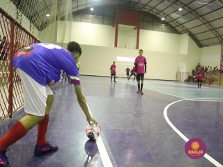 
<a style='margin-left: 5px;' class='btn btn-xs btn-social btn-facebook' href='https://www.facebook.com/sharer/sharer.php?u=https://boladovale.com.br/imgs/800-800-90/conteudo/fotos/1573/img3665.jpg' rel='popup' data-width='500' data-height='400'><i class='fa fa-facebook'></i>Compartilhar <span class='hidden-xs'>no Facebook</span>
</a> 
<a class='btn btn-default btn-xs' target='_blank' href='imgs/800-800-90/conteudo/fotos/1573/img3665.jpg'>
<span class='glyphicon glyphicon-cloud-download'></span> Salvar
</a> 
<span></span>