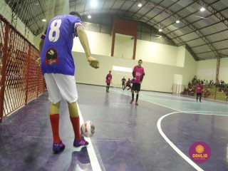 
<a style='margin-left: 5px;' class='btn btn-xs btn-social btn-facebook' href='https://www.facebook.com/sharer/sharer.php?u=https://boladovale.com.br/imgs/800-800-90/conteudo/fotos/1573/img3666.jpg' rel='popup' data-width='500' data-height='400'><i class='fa fa-facebook'></i>Compartilhar <span class='hidden-xs'>no Facebook</span>
</a> 
<a class='btn btn-default btn-xs' target='_blank' href='imgs/800-800-90/conteudo/fotos/1573/img3666.jpg'>
<span class='glyphicon glyphicon-cloud-download'></span> Salvar
</a> 
<span></span>