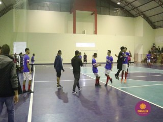 
<a style='margin-left: 5px;' class='btn btn-xs btn-social btn-facebook' href='https://www.facebook.com/sharer/sharer.php?u=https://boladovale.com.br/imgs/800-800-90/conteudo/fotos/1573/img3667.jpg' rel='popup' data-width='500' data-height='400'><i class='fa fa-facebook'></i>Compartilhar <span class='hidden-xs'>no Facebook</span>
</a> 
<a class='btn btn-default btn-xs' target='_blank' href='imgs/800-800-90/conteudo/fotos/1573/img3667.jpg'>
<span class='glyphicon glyphicon-cloud-download'></span> Salvar
</a> 
<span></span>