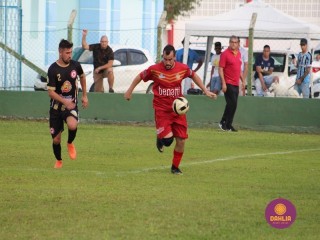 
<a style='margin-left: 5px;' class='btn btn-xs btn-social btn-facebook' href='https://www.facebook.com/sharer/sharer.php?u=https://boladovale.com.br/imgs/800-800-90/conteudo/fotos/1574/img8321.jpg' rel='popup' data-width='500' data-height='400'><i class='fa fa-facebook'></i>Compartilhar <span class='hidden-xs'>no Facebook</span>
</a> 
<a class='btn btn-default btn-xs' target='_blank' href='imgs/800-800-90/conteudo/fotos/1574/img8321.jpg'>
<span class='glyphicon glyphicon-cloud-download'></span> Salvar
</a> 
<span></span>