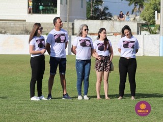 
<a style='margin-left: 5px;' class='btn btn-xs btn-social btn-facebook' href='https://www.facebook.com/sharer/sharer.php?u=https://boladovale.com.br/imgs/800-800-90/conteudo/fotos/1576/img4161.jpg' rel='popup' data-width='500' data-height='400'><i class='fa fa-facebook'></i>Compartilhar <span class='hidden-xs'>no Facebook</span>
</a> 
<a class='btn btn-default btn-xs' target='_blank' href='imgs/800-800-90/conteudo/fotos/1576/img4161.jpg'>
<span class='glyphicon glyphicon-cloud-download'></span> Salvar
</a> 
<span></span>