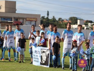 
<a style='margin-left: 5px;' class='btn btn-xs btn-social btn-facebook' href='https://www.facebook.com/sharer/sharer.php?u=https://boladovale.com.br/imgs/800-800-90/conteudo/fotos/1576/img4167.jpg' rel='popup' data-width='500' data-height='400'><i class='fa fa-facebook'></i>Compartilhar <span class='hidden-xs'>no Facebook</span>
</a> 
<a class='btn btn-default btn-xs' target='_blank' href='imgs/800-800-90/conteudo/fotos/1576/img4167.jpg'>
<span class='glyphicon glyphicon-cloud-download'></span> Salvar
</a> 
<span></span>