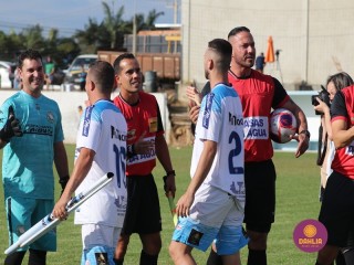 
<a style='margin-left: 5px;' class='btn btn-xs btn-social btn-facebook' href='https://www.facebook.com/sharer/sharer.php?u=https://boladovale.com.br/imgs/800-800-90/conteudo/fotos/1576/img4194.jpg' rel='popup' data-width='500' data-height='400'><i class='fa fa-facebook'></i>Compartilhar <span class='hidden-xs'>no Facebook</span>
</a> 
<a class='btn btn-default btn-xs' target='_blank' href='imgs/800-800-90/conteudo/fotos/1576/img4194.jpg'>
<span class='glyphicon glyphicon-cloud-download'></span> Salvar
</a> 
<span></span>