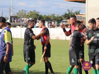
<a style='margin-left: 5px;' class='btn btn-xs btn-social btn-facebook' href='https://www.facebook.com/sharer/sharer.php?u=https://boladovale.com.br/imgs/800-800-90/conteudo/fotos/1576/img4213.jpg' rel='popup' data-width='500' data-height='400'><i class='fa fa-facebook'></i>Compartilhar <span class='hidden-xs'>no Facebook</span>
</a> 
<a class='btn btn-default btn-xs' target='_blank' href='imgs/800-800-90/conteudo/fotos/1576/img4213.jpg'>
<span class='glyphicon glyphicon-cloud-download'></span> Salvar
</a> 
<span></span>
