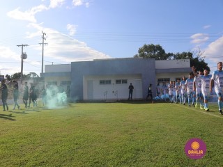 
<a style='margin-left: 5px;' class='btn btn-xs btn-social btn-facebook' href='https://www.facebook.com/sharer/sharer.php?u=https://boladovale.com.br/imgs/800-800-90/conteudo/fotos/1576/img4238.jpg' rel='popup' data-width='500' data-height='400'><i class='fa fa-facebook'></i>Compartilhar <span class='hidden-xs'>no Facebook</span>
</a> 
<a class='btn btn-default btn-xs' target='_blank' href='imgs/800-800-90/conteudo/fotos/1576/img4238.jpg'>
<span class='glyphicon glyphicon-cloud-download'></span> Salvar
</a> 
<span></span>