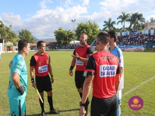 
<a style='margin-left: 5px;' class='btn btn-xs btn-social btn-facebook' href='https://www.facebook.com/sharer/sharer.php?u=https://boladovale.com.br/imgs/800-800-90/conteudo/fotos/1576/img4293.jpg' rel='popup' data-width='500' data-height='400'><i class='fa fa-facebook'></i>Compartilhar <span class='hidden-xs'>no Facebook</span>
</a> 
<a class='btn btn-default btn-xs' target='_blank' href='imgs/800-800-90/conteudo/fotos/1576/img4293.jpg'>
<span class='glyphicon glyphicon-cloud-download'></span> Salvar
</a> 
<span></span>