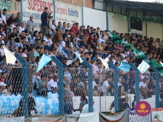 
<a style='margin-left: 5px;' class='btn btn-xs btn-social btn-facebook' href='https://www.facebook.com/sharer/sharer.php?u=https://boladovale.com.br/imgs/800-800-90/conteudo/fotos/1576/img4370.jpg' rel='popup' data-width='500' data-height='400'><i class='fa fa-facebook'></i>Compartilhar <span class='hidden-xs'>no Facebook</span>
</a> 
<a class='btn btn-default btn-xs' target='_blank' href='imgs/800-800-90/conteudo/fotos/1576/img4370.jpg'>
<span class='glyphicon glyphicon-cloud-download'></span> Salvar
</a> 
<span></span>