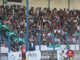 
<a style='margin-left: 5px;' class='btn btn-xs btn-social btn-facebook' href='https://www.facebook.com/sharer/sharer.php?u=https://boladovale.com.br/imgs/800-800-90/conteudo/fotos/1576/img4395.jpg' rel='popup' data-width='500' data-height='400'><i class='fa fa-facebook'></i>Compartilhar <span class='hidden-xs'>no Facebook</span>
</a> 
<a class='btn btn-default btn-xs' target='_blank' href='imgs/800-800-90/conteudo/fotos/1576/img4395.jpg'>
<span class='glyphicon glyphicon-cloud-download'></span> Salvar
</a> 
<span></span>