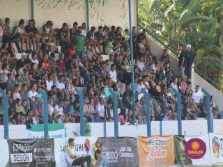 
<a style='margin-left: 5px;' class='btn btn-xs btn-social btn-facebook' href='https://www.facebook.com/sharer/sharer.php?u=https://boladovale.com.br/imgs/800-800-90/conteudo/fotos/1576/img4396.jpg' rel='popup' data-width='500' data-height='400'><i class='fa fa-facebook'></i>Compartilhar <span class='hidden-xs'>no Facebook</span>
</a> 
<a class='btn btn-default btn-xs' target='_blank' href='imgs/800-800-90/conteudo/fotos/1576/img4396.jpg'>
<span class='glyphicon glyphicon-cloud-download'></span> Salvar
</a> 
<span></span>