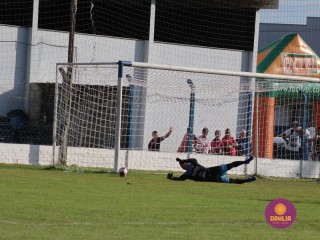 
<a style='margin-left: 5px;' class='btn btn-xs btn-social btn-facebook' href='https://www.facebook.com/sharer/sharer.php?u=https://boladovale.com.br/imgs/800-800-90/conteudo/fotos/1576/img4432.jpg' rel='popup' data-width='500' data-height='400'><i class='fa fa-facebook'></i>Compartilhar <span class='hidden-xs'>no Facebook</span>
</a> 
<a class='btn btn-default btn-xs' target='_blank' href='imgs/800-800-90/conteudo/fotos/1576/img4432.jpg'>
<span class='glyphicon glyphicon-cloud-download'></span> Salvar
</a> 
<span></span>