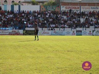 
<a style='margin-left: 5px;' class='btn btn-xs btn-social btn-facebook' href='https://www.facebook.com/sharer/sharer.php?u=https://boladovale.com.br/imgs/800-800-90/conteudo/fotos/1576/img4436.jpg' rel='popup' data-width='500' data-height='400'><i class='fa fa-facebook'></i>Compartilhar <span class='hidden-xs'>no Facebook</span>
</a> 
<a class='btn btn-default btn-xs' target='_blank' href='imgs/800-800-90/conteudo/fotos/1576/img4436.jpg'>
<span class='glyphicon glyphicon-cloud-download'></span> Salvar
</a> 
<span></span>