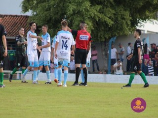 
<a style='margin-left: 5px;' class='btn btn-xs btn-social btn-facebook' href='https://www.facebook.com/sharer/sharer.php?u=https://boladovale.com.br/imgs/800-800-90/conteudo/fotos/1576/img4509.jpg' rel='popup' data-width='500' data-height='400'><i class='fa fa-facebook'></i>Compartilhar <span class='hidden-xs'>no Facebook</span>
</a> 
<a class='btn btn-default btn-xs' target='_blank' href='imgs/800-800-90/conteudo/fotos/1576/img4509.jpg'>
<span class='glyphicon glyphicon-cloud-download'></span> Salvar
</a> 
<span></span>