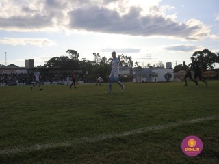 
<a style='margin-left: 5px;' class='btn btn-xs btn-social btn-facebook' href='https://www.facebook.com/sharer/sharer.php?u=https://boladovale.com.br/imgs/800-800-90/conteudo/fotos/1576/img4517.jpg' rel='popup' data-width='500' data-height='400'><i class='fa fa-facebook'></i>Compartilhar <span class='hidden-xs'>no Facebook</span>
</a> 
<a class='btn btn-default btn-xs' target='_blank' href='imgs/800-800-90/conteudo/fotos/1576/img4517.jpg'>
<span class='glyphicon glyphicon-cloud-download'></span> Salvar
</a> 
<span></span>