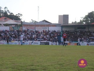 
<a style='margin-left: 5px;' class='btn btn-xs btn-social btn-facebook' href='https://www.facebook.com/sharer/sharer.php?u=https://boladovale.com.br/imgs/800-800-90/conteudo/fotos/1576/img4522.jpg' rel='popup' data-width='500' data-height='400'><i class='fa fa-facebook'></i>Compartilhar <span class='hidden-xs'>no Facebook</span>
</a> 
<a class='btn btn-default btn-xs' target='_blank' href='imgs/800-800-90/conteudo/fotos/1576/img4522.jpg'>
<span class='glyphicon glyphicon-cloud-download'></span> Salvar
</a> 
<span></span>