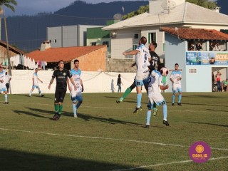 
<a style='margin-left: 5px;' class='btn btn-xs btn-social btn-facebook' href='https://www.facebook.com/sharer/sharer.php?u=https://boladovale.com.br/imgs/800-800-90/conteudo/fotos/1576/img4558.jpg' rel='popup' data-width='500' data-height='400'><i class='fa fa-facebook'></i>Compartilhar <span class='hidden-xs'>no Facebook</span>
</a> 
<a class='btn btn-default btn-xs' target='_blank' href='imgs/800-800-90/conteudo/fotos/1576/img4558.jpg'>
<span class='glyphicon glyphicon-cloud-download'></span> Salvar
</a> 
<span></span>