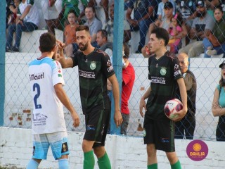 
<a style='margin-left: 5px;' class='btn btn-xs btn-social btn-facebook' href='https://www.facebook.com/sharer/sharer.php?u=https://boladovale.com.br/imgs/800-800-90/conteudo/fotos/1576/img4584.jpg' rel='popup' data-width='500' data-height='400'><i class='fa fa-facebook'></i>Compartilhar <span class='hidden-xs'>no Facebook</span>
</a> 
<a class='btn btn-default btn-xs' target='_blank' href='imgs/800-800-90/conteudo/fotos/1576/img4584.jpg'>
<span class='glyphicon glyphicon-cloud-download'></span> Salvar
</a> 
<span></span>