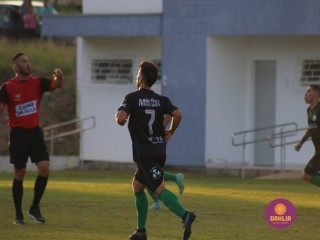 
<a style='margin-left: 5px;' class='btn btn-xs btn-social btn-facebook' href='https://www.facebook.com/sharer/sharer.php?u=https://boladovale.com.br/imgs/800-800-90/conteudo/fotos/1576/img4634.jpg' rel='popup' data-width='500' data-height='400'><i class='fa fa-facebook'></i>Compartilhar <span class='hidden-xs'>no Facebook</span>
</a> 
<a class='btn btn-default btn-xs' target='_blank' href='imgs/800-800-90/conteudo/fotos/1576/img4634.jpg'>
<span class='glyphicon glyphicon-cloud-download'></span> Salvar
</a> 
<span></span>