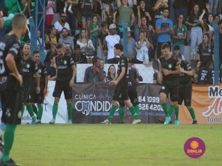 
<a style='margin-left: 5px;' class='btn btn-xs btn-social btn-facebook' href='https://www.facebook.com/sharer/sharer.php?u=https://boladovale.com.br/imgs/800-800-90/conteudo/fotos/1576/img4642.jpg' rel='popup' data-width='500' data-height='400'><i class='fa fa-facebook'></i>Compartilhar <span class='hidden-xs'>no Facebook</span>
</a> 
<a class='btn btn-default btn-xs' target='_blank' href='imgs/800-800-90/conteudo/fotos/1576/img4642.jpg'>
<span class='glyphicon glyphicon-cloud-download'></span> Salvar
</a> 
<span></span>