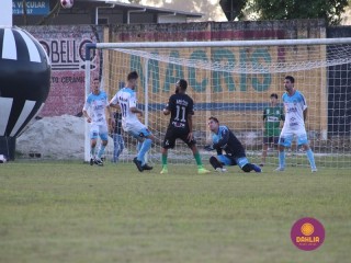 
<a style='margin-left: 5px;' class='btn btn-xs btn-social btn-facebook' href='https://www.facebook.com/sharer/sharer.php?u=https://boladovale.com.br/imgs/800-800-90/conteudo/fotos/1576/img4678.jpg' rel='popup' data-width='500' data-height='400'><i class='fa fa-facebook'></i>Compartilhar <span class='hidden-xs'>no Facebook</span>
</a> 
<a class='btn btn-default btn-xs' target='_blank' href='imgs/800-800-90/conteudo/fotos/1576/img4678.jpg'>
<span class='glyphicon glyphicon-cloud-download'></span> Salvar
</a> 
<span></span>