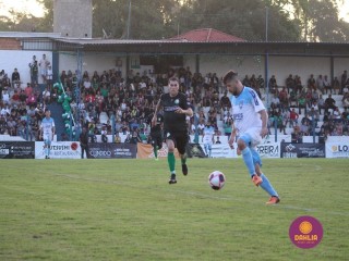 
<a style='margin-left: 5px;' class='btn btn-xs btn-social btn-facebook' href='https://www.facebook.com/sharer/sharer.php?u=https://boladovale.com.br/imgs/800-800-90/conteudo/fotos/1576/img4680.jpg' rel='popup' data-width='500' data-height='400'><i class='fa fa-facebook'></i>Compartilhar <span class='hidden-xs'>no Facebook</span>
</a> 
<a class='btn btn-default btn-xs' target='_blank' href='imgs/800-800-90/conteudo/fotos/1576/img4680.jpg'>
<span class='glyphicon glyphicon-cloud-download'></span> Salvar
</a> 
<span></span>