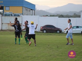 
<a style='margin-left: 5px;' class='btn btn-xs btn-social btn-facebook' href='https://www.facebook.com/sharer/sharer.php?u=https://boladovale.com.br/imgs/800-800-90/conteudo/fotos/1576/img4700.jpg' rel='popup' data-width='500' data-height='400'><i class='fa fa-facebook'></i>Compartilhar <span class='hidden-xs'>no Facebook</span>
</a> 
<a class='btn btn-default btn-xs' target='_blank' href='imgs/800-800-90/conteudo/fotos/1576/img4700.jpg'>
<span class='glyphicon glyphicon-cloud-download'></span> Salvar
</a> 
<span></span>