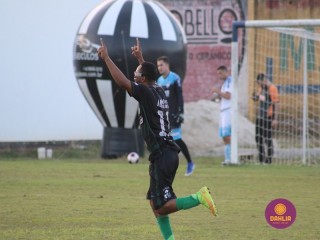 
<a style='margin-left: 5px;' class='btn btn-xs btn-social btn-facebook' href='https://www.facebook.com/sharer/sharer.php?u=https://boladovale.com.br/imgs/800-800-90/conteudo/fotos/1576/img4708.jpg' rel='popup' data-width='500' data-height='400'><i class='fa fa-facebook'></i>Compartilhar <span class='hidden-xs'>no Facebook</span>
</a> 
<a class='btn btn-default btn-xs' target='_blank' href='imgs/800-800-90/conteudo/fotos/1576/img4708.jpg'>
<span class='glyphicon glyphicon-cloud-download'></span> Salvar
</a> 
<span></span>