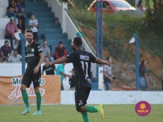 
<a style='margin-left: 5px;' class='btn btn-xs btn-social btn-facebook' href='https://www.facebook.com/sharer/sharer.php?u=https://boladovale.com.br/imgs/800-800-90/conteudo/fotos/1576/img4710.jpg' rel='popup' data-width='500' data-height='400'><i class='fa fa-facebook'></i>Compartilhar <span class='hidden-xs'>no Facebook</span>
</a> 
<a class='btn btn-default btn-xs' target='_blank' href='imgs/800-800-90/conteudo/fotos/1576/img4710.jpg'>
<span class='glyphicon glyphicon-cloud-download'></span> Salvar
</a> 
<span></span>